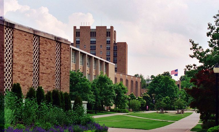 xavier university cincinnati campus building